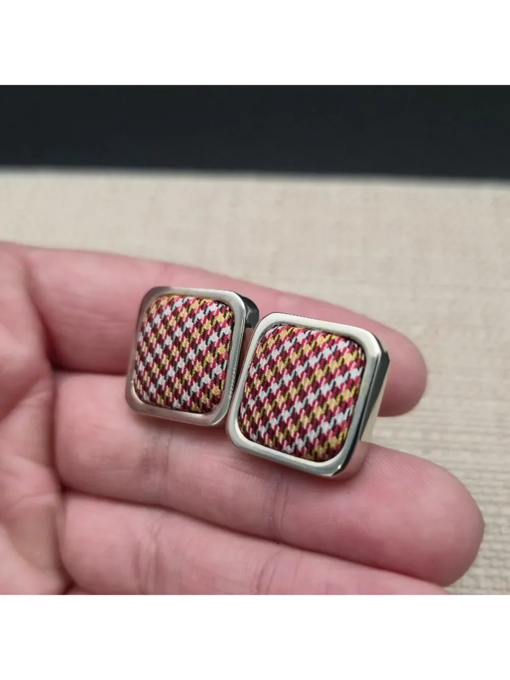 Vintage Silver Tone Plaid Houndstooth Fabric Inlay Square Cufflinks For Men A802